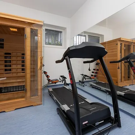 Home-villa Bile, 50m From The Sea, Pool וילה *