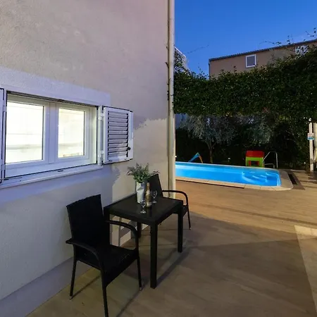 Home-villa Bile, 50m From The Sea, Pool